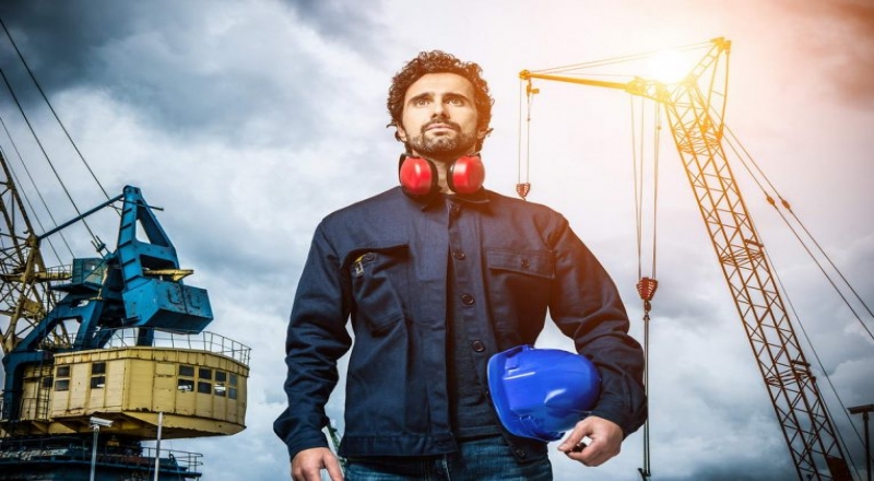 從市場需求看，棚原材料消耗管價格將進入峰值弧頂區(qū)